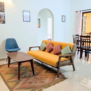 Casa Stay Candolim Holiday Apartments With Pool-Free Parking-Wifi-Powerback Up Exterior photo