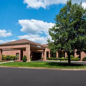 Courtyard By Marriott Boston Norwood/Canton Hotel Exterior photo