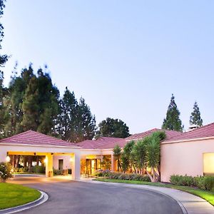 Courtyard By Marriott Pleasanton Hotel Exterior photo