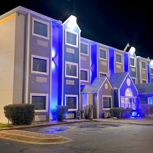 Microtel Inn & Suites By Wyndham Tulsa - Catoosa Route 66 Exterior photo