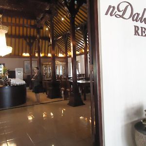 D'Green Kayon Airport Hotel Surakarta  Exterior photo