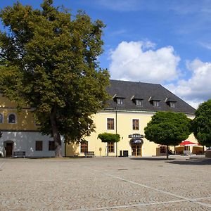 Hotel Zamek Velka Bystrice Exterior photo