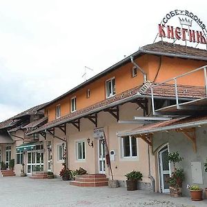 Motel Kneginja Cacak Exterior photo