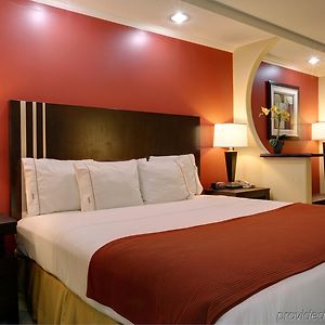 Americas Best Value Inn Angleton Room photo