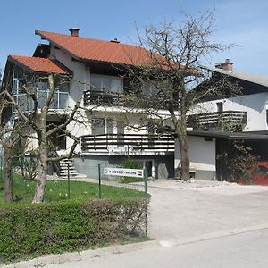 Rooms And Apartment Na Poljani Skofja Loka Exterior photo