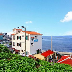 Chagall'S Ocean Villa Jeju Exterior photo