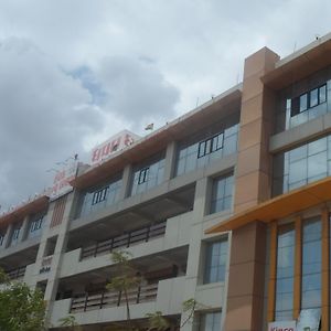 Hotel O New Balaji Ahmedabad Exterior photo