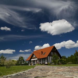 Dom Nad Jeziorem Beldany Villa Kamien  Exterior photo