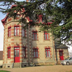 Chateau Lezat - Chambres D'Hotes La Souterraine Exterior photo