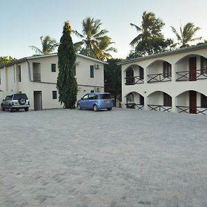 Marura Holiday Resort Mtwapa Exterior photo