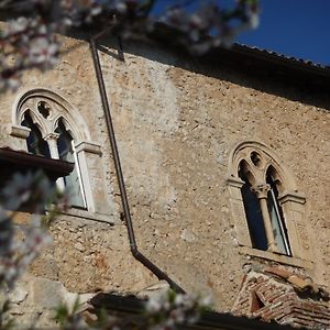 La Bifora E Le Lune Vico Sotto Gli Archi 5 Bed & Breakfast Santo Stefano Di Sessanio Exterior photo