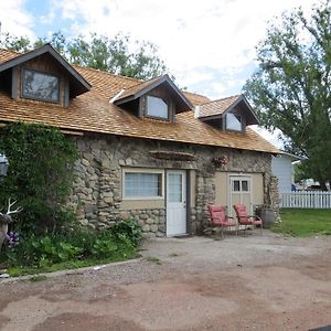 The Cobblestone Manor Bed & Breakfast Cardston Exterior photo