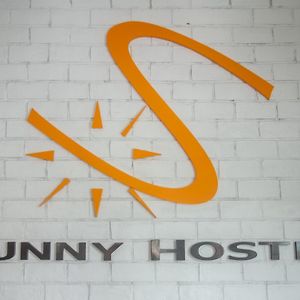 Sunny Hostel Chiangmai @Tha Pae Chiang Mai Exterior photo