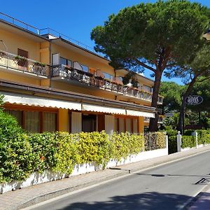 Hotel Lilly Marina di Campo Exterior photo