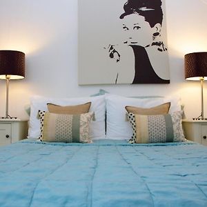 Onefifty Bed & Breakfast Cowes  Room photo