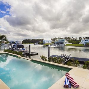 Sunset Circle At The Cove Villa Hope Island Exterior photo