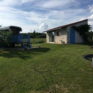 La Roulotte Des Amis Villa Ousson-sur-Loire Exterior photo