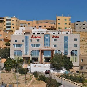 Candles Hotel Wadi Musa Exterior photo