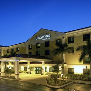 Four Points By Sheraton Fort Myers Airport Hotel Exterior photo