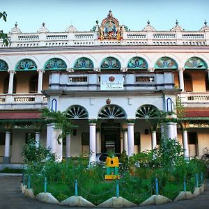 Chettinadu Mansion - An Authentic Heritage Palace Guest House Kanadukattan Exterior photo