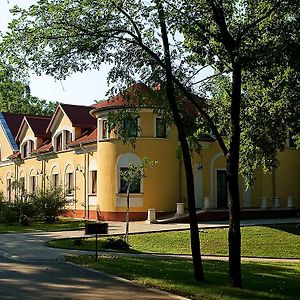 Gereby Kuria Hotel Es Lovasudvar Lajosmizse Exterior photo