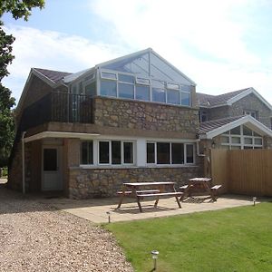 Uwch-Y-Llyn Villa Bonvilston Exterior photo