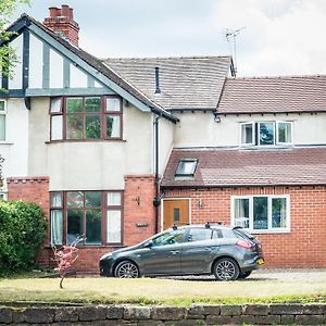 Newlyn House Apartment Chester Exterior photo