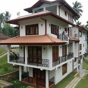 Dilray Villa Embulpure Exterior photo