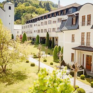 Kloster St. Josef Hotel Neumarkt in der Oberpfalz Exterior photo