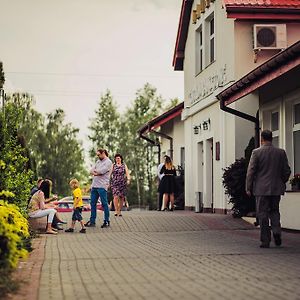 Laura Bed & Breakfast Belchatow Exterior photo