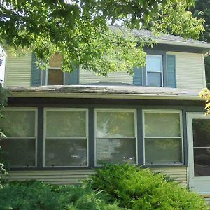 Aunt Jane'S Yellow House Villa Put-in-Bay Exterior photo