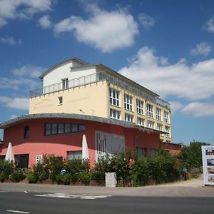 Mein Schlosshotel Heusenstamm Exterior photo