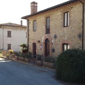 La Corte Del Daino Guest House Mercatello  Exterior photo