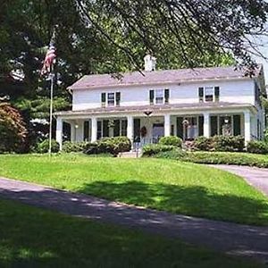 Wagener Estate Bed & Breakfast Hotel Penn Yan Exterior photo