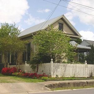 Maison Des Amis Bed & Breakfast Breaux Bridge Exterior photo