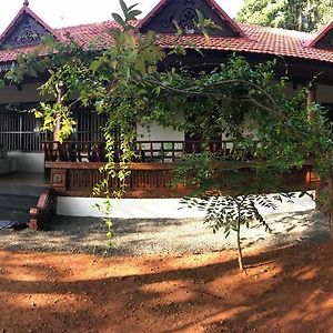 Kerala Heritage Villa Punalur Exterior photo