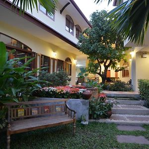 The Golden Wells Residence Chiang Mai Exterior photo