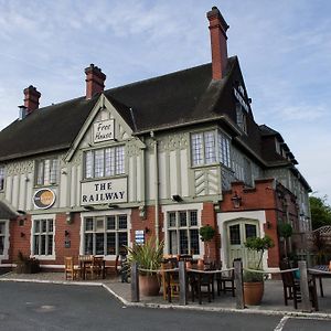 The Railway By Innkeeper'S Collection Hornchurch Exterior photo