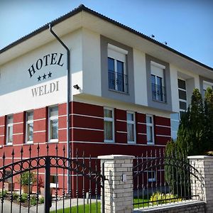 Hotel Weldi Gyor Exterior photo