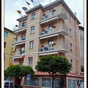 Hotel Del Golfo Lerici Exterior photo