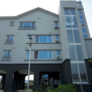 Jeju Blue Beach Pension Hotel Haga-ri  Exterior photo