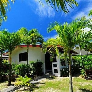 Reefcomber Sunset Beach Motel Rarotonga Exterior photo