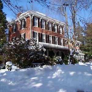 Faunbrook Bed & Breakfast (Adults Only) Bed & Breakfast West Chester Exterior photo