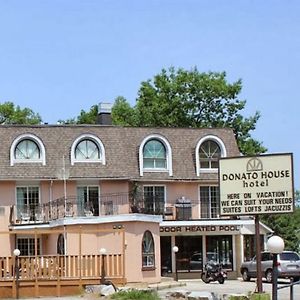 Travelodge By Wyndham Wasaga Beach Exterior photo