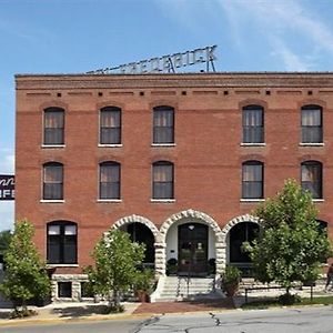 Hotel Frederick Boonville Exterior photo