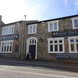 The Royal Oak Hotel Settle Exterior photo