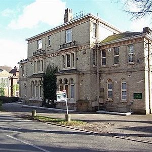 Shore Living Hotel Hessle Exterior photo