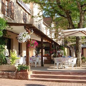 Auberge Aux Portes De Conques Saint-Cyprien-sur-Dourdou Exterior photo