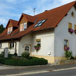 Ferienwohnung Hassmuller Sulzdorf an der Lederhecke Exterior photo