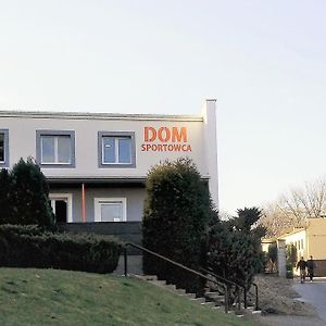 Dom Sportowca Bed & Breakfast Raciborz Exterior photo